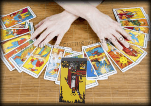 Las cartas invertidas al consultar el Tarot